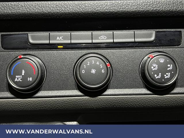 Volkswagen CRAFTER 2.0 TDI 141pk L3H3 L2H2 Euro6 Airco | Camera | Apple Carplay | Cruisecontrol Parkeersensoren, Android Auto, Chauffeursstoel, Bijrijdersbank
