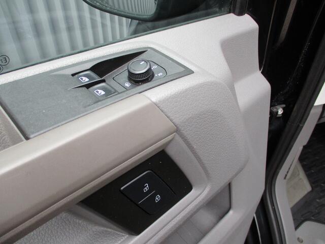 Volkswagen CRAFTER 35 2.0 TDI 177 PK L4 Dubbele Schuifdeur Navi Airco