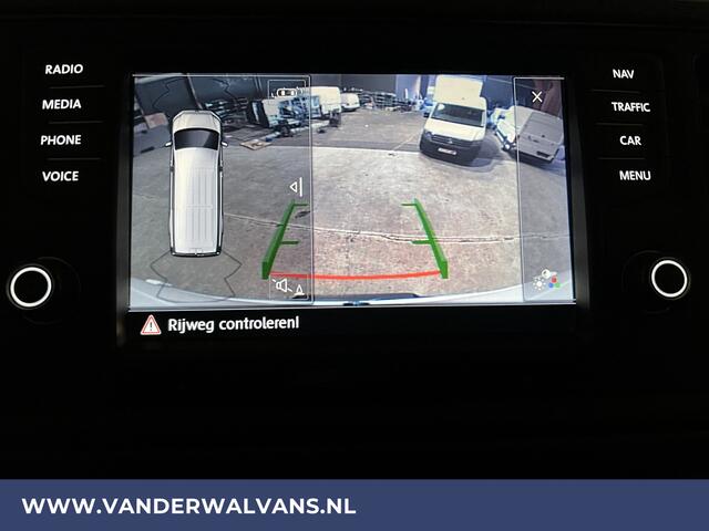 Volkswagen CRAFTER 2.0 TDI 141pk L3H3 L2H2 Euro6 Airco | Camera | Navigatie | Apple Carplay Android Auto, Parkeersensoren
