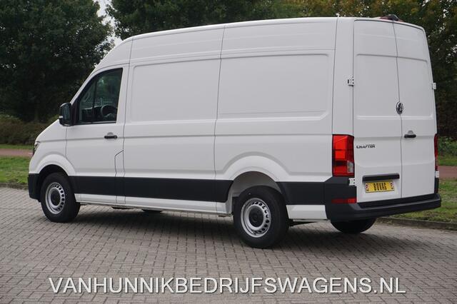 Volkswagen CRAFTER 35 2.0 177 L3H3 AUT Airco, Navi, Camera, Cruise, Gev. Stoel 270Gr Deur!! NR. C01*