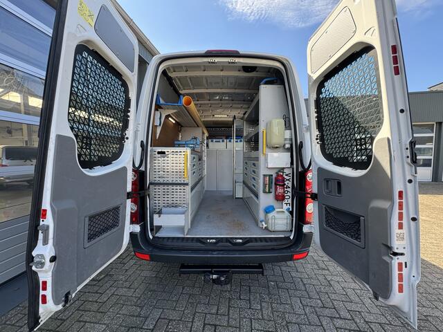 Volkswagen CRAFTER 35 2.0 TDI L2H2 Werkplaats 109PK Euro 6 Bpm vrij Omvormer Standkachel 3500kg trekhaak 1e eigenaar Kastinrichting Sortimo 220 volt Werkplaats Servicewagen