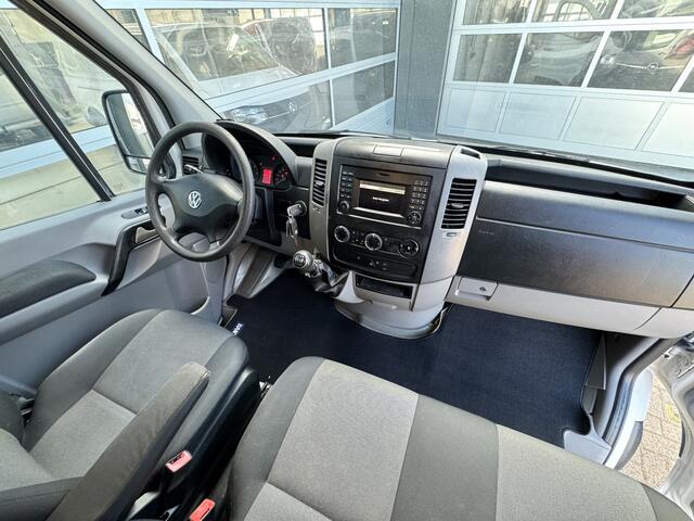 Volkswagen CRAFTER 35 2.0 TDI L2H2 Werkplaats 109PK Euro 6 Bpm vrij Omvormer Standkachel 3500kg trekhaak 1e eigenaar Kastinrichting Sortimo 220 volt Werkplaats Servicewagen