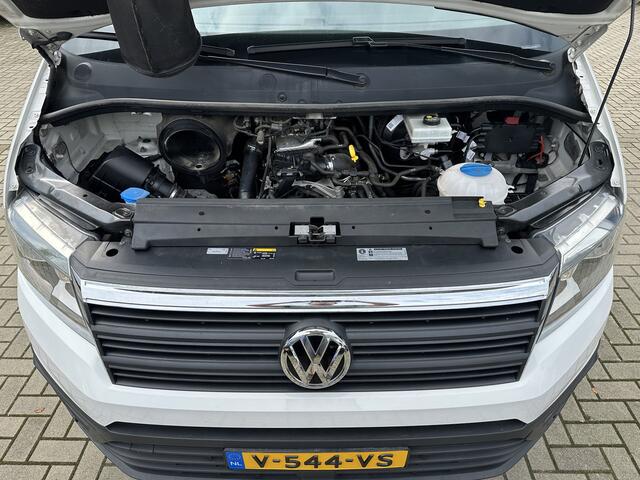 Volkswagen CRAFTER 35 2.0 TDI 140PK. L3H3 EURO6 Achterwiel aandrijving/navigatie/achteruirijcamera