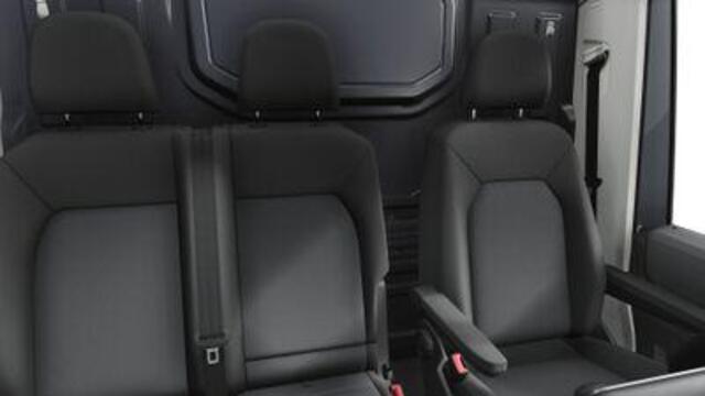 Volkswagen CRAFTER Bedrijfswagens Highline L3 2.0 TDI EU6 177 pk GVW 3.5T VOORRAAD!! RIJKLAARPRIJS!!