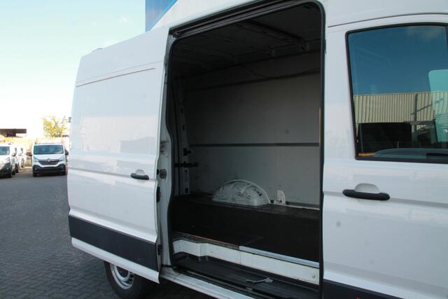 Volkswagen CRAFTER 2.0 TDI 177PK L3H3 - EURO 6 - Airco - Navi - Cruise - ¤ 18.900,- Excl.