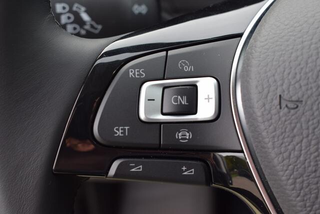 Volkswagen CRAFTER 30 2.0 TDI L3H3 Highline 140PK AUTOMAAT | BETIMMERING |