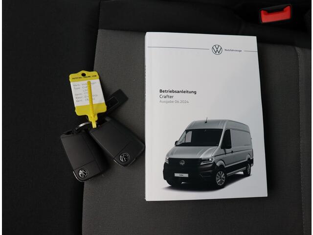 Volkswagen CRAFTER 35 2.0 TDI L3H2 Highline Automaat BICOLOR ACC | LED | CAMERA
