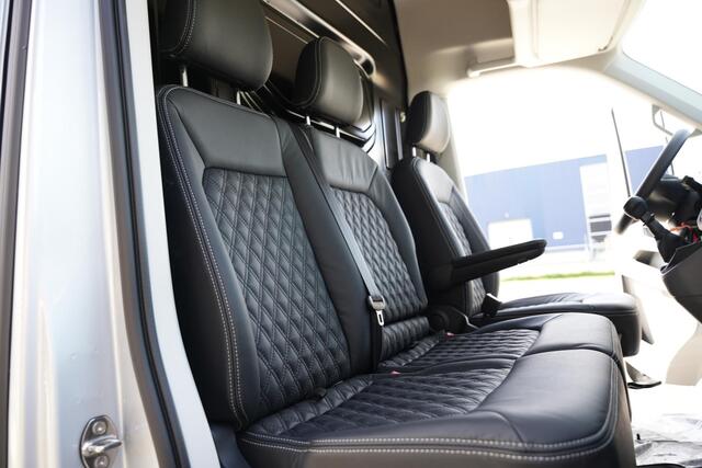 Volkswagen CRAFTER 2.0 TDI L3H3 140pk | Nav Apple Carplay | Cruise | Cam | NIEUW & 5JR GARANTIE | Direct rijden |