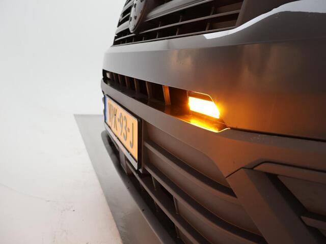 Volkswagen CRAFTER 35 2.0 TDI 140 PK 4MOTION 4X4 L3H2 + TREKHAAK 3000 KG / DEALER ONDERHOUDEN