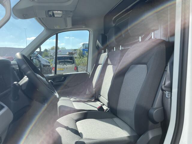 Volkswagen CRAFTER 30 2.0 TDI L3H2 Trendline 140PK hand | app connect | trekhaak