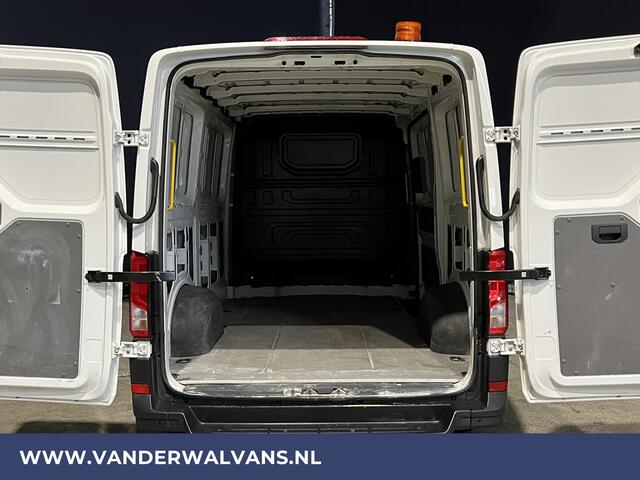 Volkswagen CRAFTER 2.0 TDI 141pk L3H2 L2H1 Euro6 Airco | Apple Carplay | Cruisecontrol Android Auto, Parkeersensoren, Stoelverwarming, Bijrijdersbank, 3000kg trekvermogen