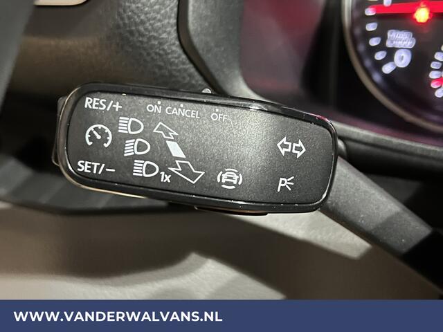 Volkswagen CRAFTER 2.0 TDI 141pk L3H2 L2H1 Euro6 Airco | Apple Carplay | Cruisecontrol Android Auto, Parkeersensoren, Stoelverwarming, Bijrijdersbank, 3000kg trekvermogen