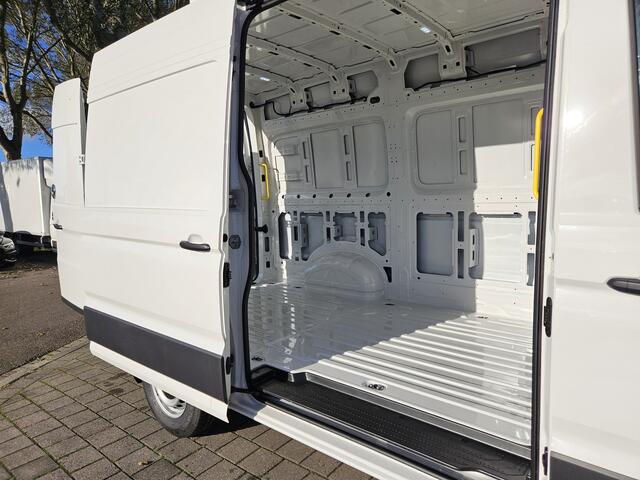 Volkswagen CRAFTER 35 2.0 TDI L3H3 140 pk hand bestelwagen