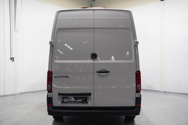 Volkswagen CRAFTER 2.0 TDI 140 pk L4H3 va 449,- p/mnd Airco Cruise Control, Geveerde Stoel, PDC V+A, 3-Zits, Nieuw 2023