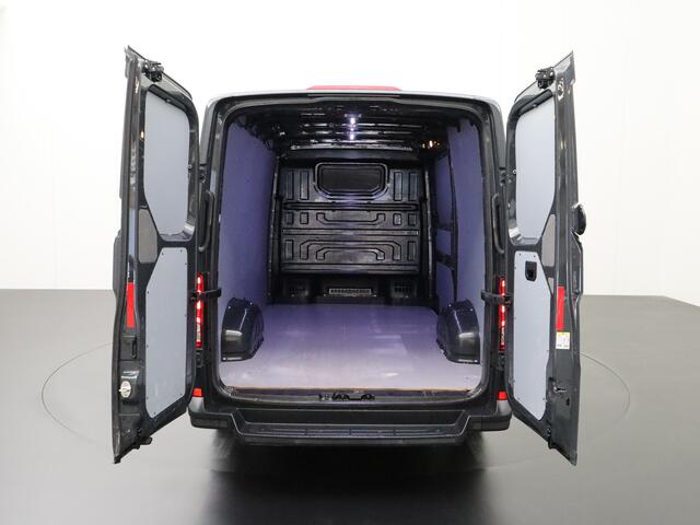 Volkswagen CRAFTER 2.0TDI 140PK L3H2 Highline | Airco | Cruise | Betimmering