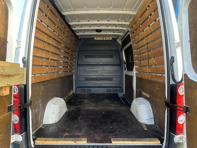 Volkswagen CRAFTER 35 2.0 TDI L2H2*A/C*3500KG HAAK*CRUISE*