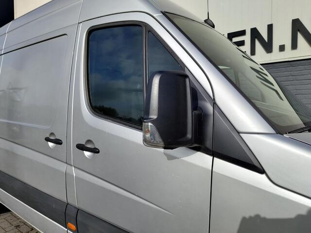Volkswagen CRAFTER 50 2.0TDI L2H2 3 pers. Camera ECC Step-up Lat-om-lat Betonplex Schuifdeur ASR Elektr.Ramen+Spiegels+Centr.Vergr.+Afst.b. ABS ESP Airbag Blue motion Tussenwand GVW teruggekeurd