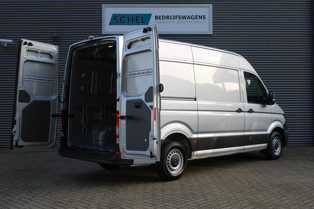 Volkswagen CRAFTER 30 2.0 TDI L3H3 140pk - Navigatie - DAB - Cruise - Geveerde Stoel - Camera - Carplay - Rijklaar