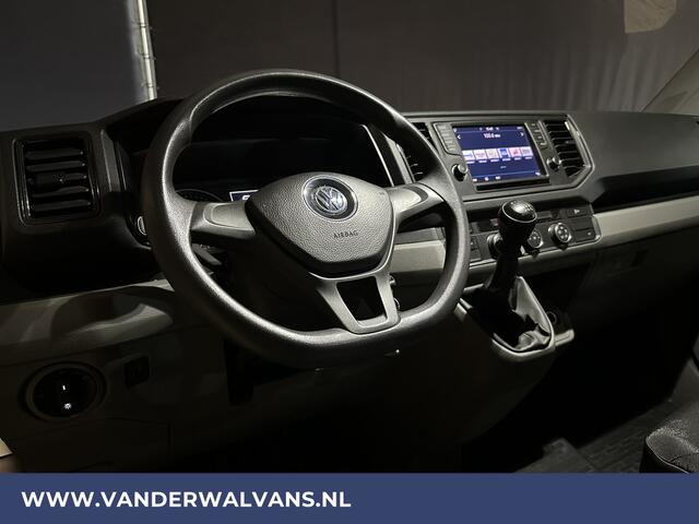 Volkswagen CRAFTER 2.0 TDI 140pk L3H3 L2H2 Euro6 Airco | 3000kg Trekhaak | Navigatie | 3-Zits | apple carplay, android auto