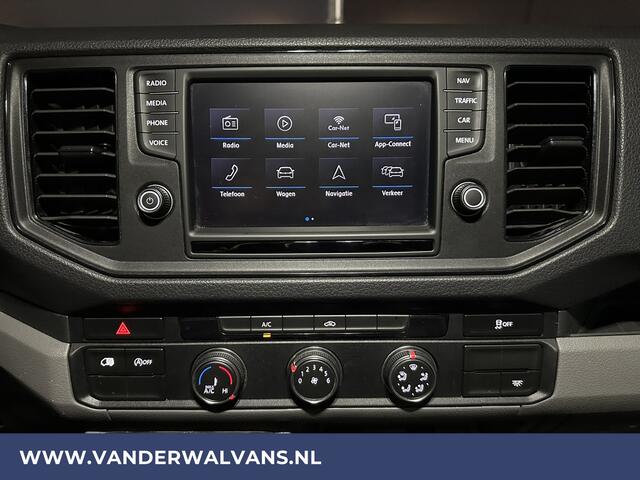 Volkswagen CRAFTER 2.0 TDI 140pk L3H3 L2H2 Euro6 Airco | 3000kg Trekhaak | Navigatie | 3-Zits | apple carplay, android auto