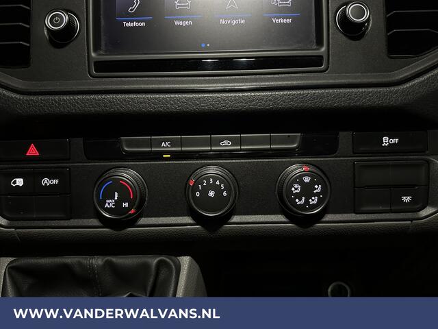 Volkswagen CRAFTER 2.0 TDI 140pk L3H3 L2H2 Euro6 Airco | 3000kg Trekhaak | Navigatie | 3-Zits | apple carplay, android auto
