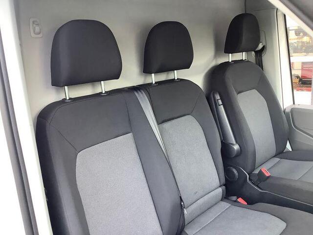 Volkswagen CRAFTER 177pk Automaat L3H3/ L2H2 Apple Carplay Camera Cruise control Trekhaak Airco Standkachel
