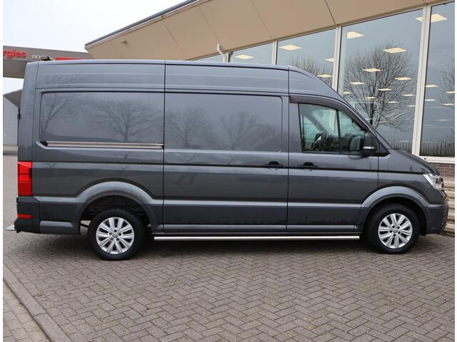 Volkswagen CRAFTER 35 2.0 TDI 140 PK DSG L3H3 + 3000 KG TREKHAAK + ADAPTIVE CRUISE / STUUR+ STOELVERW. / MASSAGE / LED / CAMERA