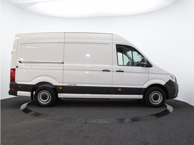 Volkswagen CRAFTER e-Crafter L3H3 36kWh | Navigatie | Vooruit verwarming | DAB |
