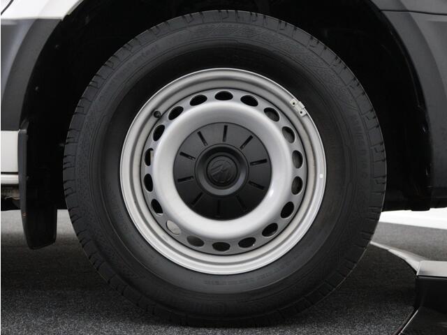 Volkswagen CRAFTER e-Crafter L3H3 36kWh | Navigatie | Vooruit verwarming | DAB |
