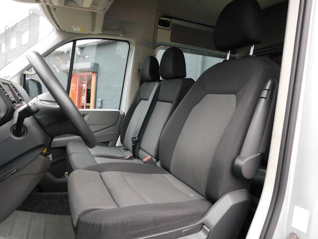 Volkswagen CRAFTER 35 2.0 TDI L3H3 DC Highline 1e EIGENAAR! TOPSTAAT! DEALERONDERHOUDEN! NAVI! CAMERA!