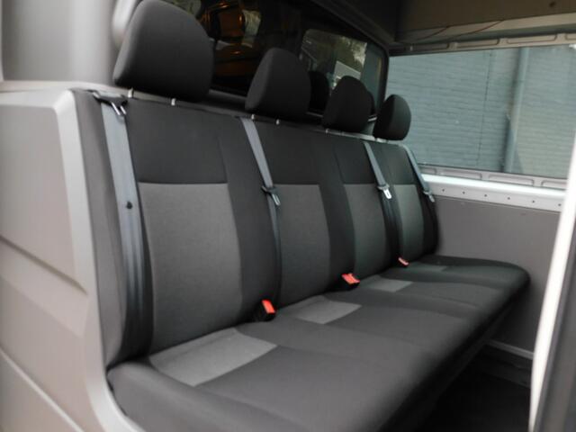 Volkswagen CRAFTER 35 2.0 TDI L3H3 DC Highline 1e EIGENAAR! TOPSTAAT! DEALERONDERHOUDEN! NAVI! CAMERA!