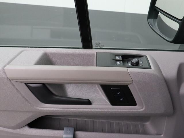 Volkswagen CRAFTER 2.0TDI 140PK L3H3 Highline | Navigatie | Camera | Betimmering | Opstap