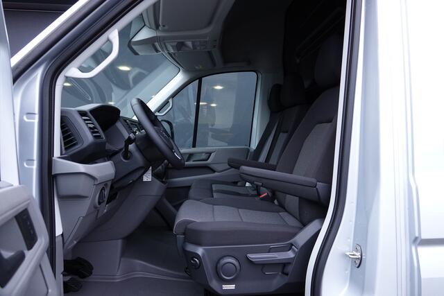 Volkswagen CRAFTER L3H3 2.0Tdi 177Pk | 35 | 3.500Kg Trekgewicht | Achteruitrijcamera | Ergo Comfort Stoel | 18'' | Reflex Zilver