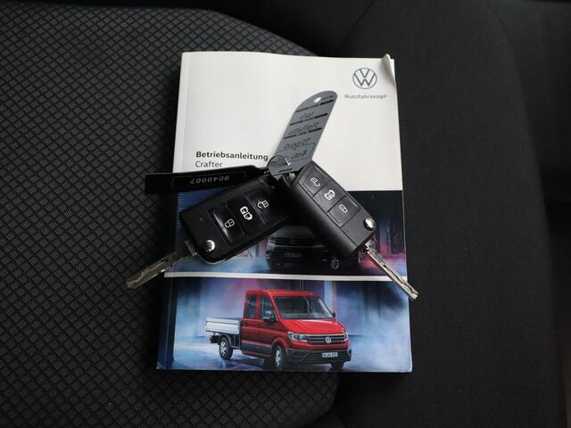 Volkswagen CRAFTER 2.0TDI 177PK Automaat L3H2 | 2xSchuifdeur | Led | Navigatie | Camera | Airco | Cruise | 3000Kg Trekhaak