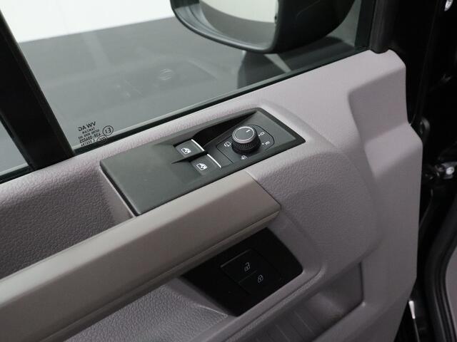 Volkswagen CRAFTER 2.0TDI 177PK Automaat L3H2 | 2xSchuifdeur | Led | Navigatie | Camera | Airco | Cruise | 3000Kg Trekhaak