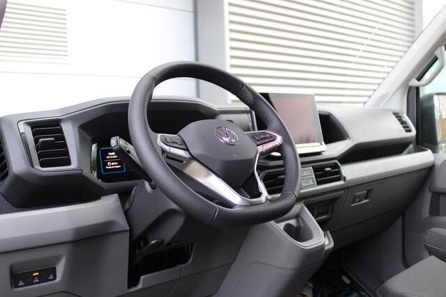 Volkswagen CRAFTER 35 2.0 TDI L3H3 177pk - Facelift - Navigatie - LED - Geveerde stoel - Virtual cockpit - Camera - Trekhaak - Stoelverwarming - Rijklaar