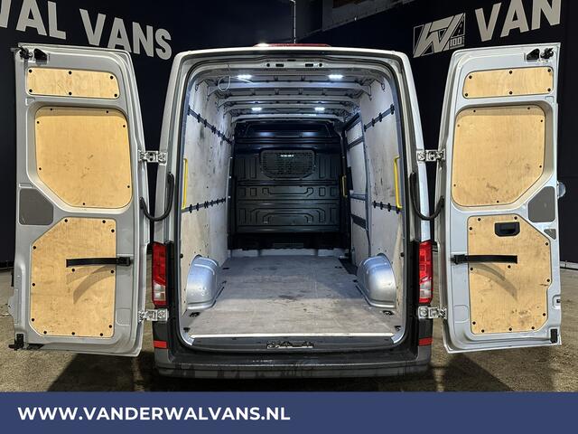 Volkswagen CRAFTER 2.0 TDI 141pk L3H3 L2H2 Euro6 Airco | Navigatie | Apple Carplay | Cruisecontrol Android Auto, Bijrijdersbank, 3000kg trekvermogen