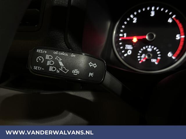 Volkswagen CRAFTER 2.0 TDI 141pk L3H3 L2H2 Euro6 Airco | Navigatie | Apple Carplay | Cruisecontrol Android Auto, Bijrijdersbank, 3000kg trekvermogen