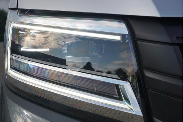 Volkswagen CRAFTER 35 2.0 177 L3H2 AUT Facelift 13" Navi, Cam, Gev. Stoel, LED, 2x Schuifdeur!! NR. T974*