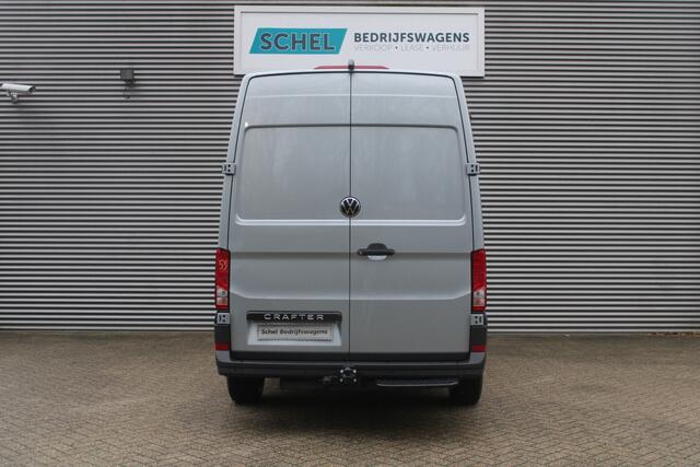 Volkswagen CRAFTER 35 2.0 TDI L3H3 177pk - Facelift - 2x Schuifdeur - Navigatie - LED - Geveerde stoel - Virtual cockpit - Camera - Trekhaak - Stoelverwarming - Rijklaar