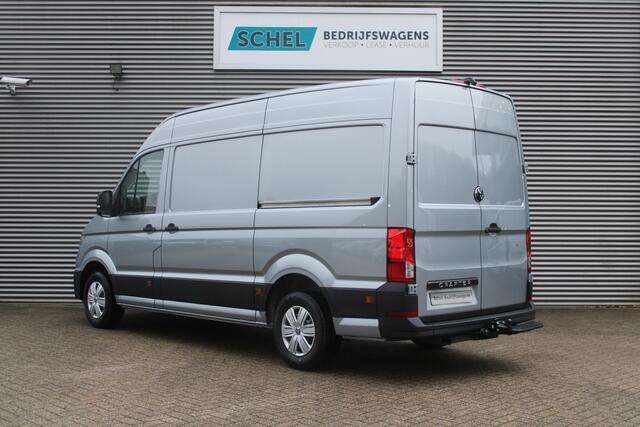 Volkswagen CRAFTER 35 2.0 TDI L3H3 177pk - Facelift - 2x Schuifdeur - Navigatie - LED - Geveerde stoel - Virtual cockpit - Camera - Trekhaak - Stoelverwarming - Rijklaar