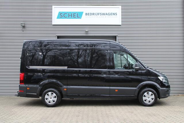 Volkswagen CRAFTER 35 2.0 TDI L3H3 177pk - Facelift - Navigatie - LED - Geveerde stoel - Virtual cockpit - Camera - Trekhaak - Stoelverwarming - Rijklaar