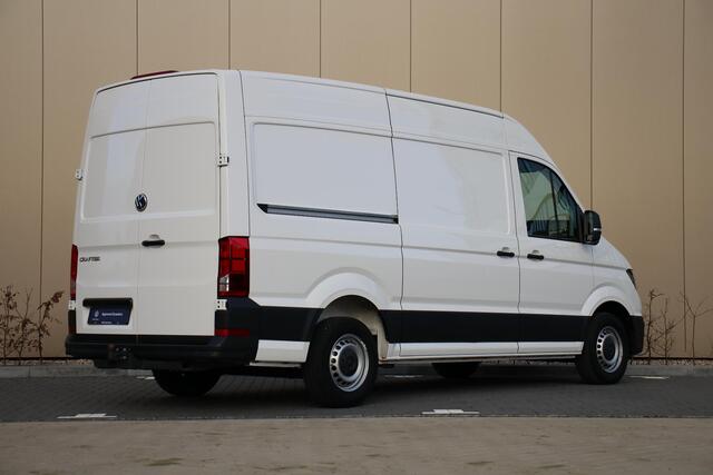 Volkswagen CRAFTER 30 2.0 TDI 140PK L3H3 Comfortline | Trekhaak | 3-Zits | Parkeersensoren voor/achter | Cruise | Verwarmde voorruit | Apple Carplay / Android Auto