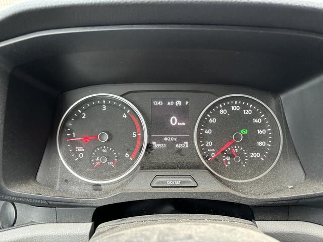 Volkswagen CRAFTER 35 2.0 TDI 177PK L4H3 Highline AUTOMAAT / FULL LED / TREKHAAK / ACC / DAB+ / CARPLAY / AIRCO / PDC / NL-AUTO
