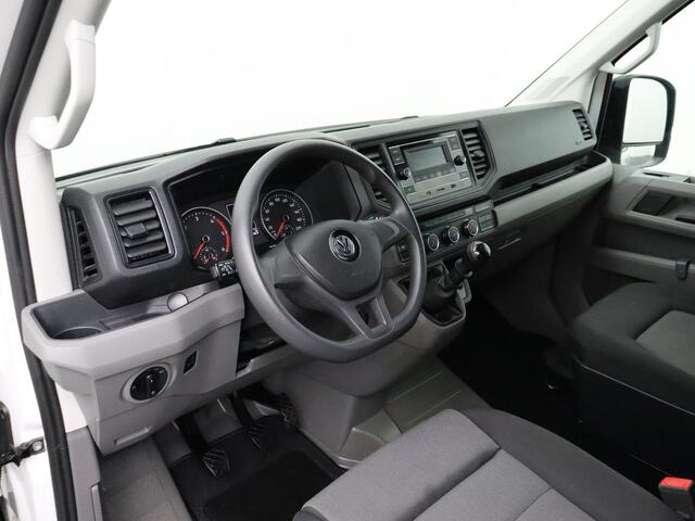Volkswagen CRAFTER 2.0TDI 140PK L3H2 Highline | Imperiaal | Trekhaak | 2xSchuifdeur | Airco | Betimmering
