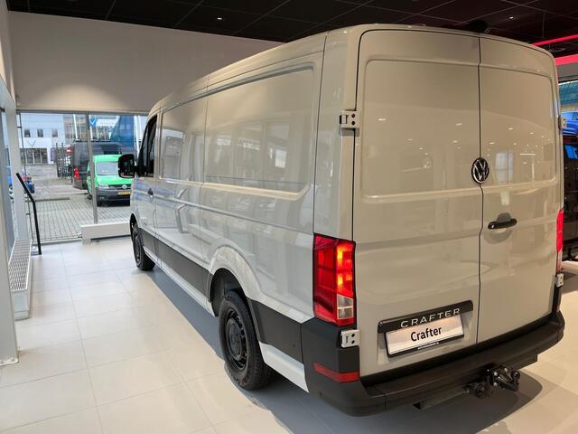 Volkswagen CRAFTER Bedrijfswagens 35 2.0 TDI L3H2 Highline 140 pk 103 kW 8 versn DSG | BPM vrij | Bijrijdersbank inclusief opbergvak | Cruise control inclusief snelheidsbegrenzer | App-connect | Led-laadruimteverlichting |