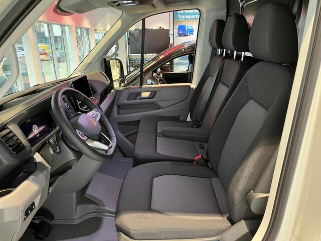 Volkswagen CRAFTER Bedrijfswagens 35 2.0 TDI L3H2 Highline 140 pk 103 kW 8 versn DSG | BPM vrij | Bijrijdersbank inclusief opbergvak | Cruise control inclusief snelheidsbegrenzer | App-connect | Led-laadruimteverlichting |
