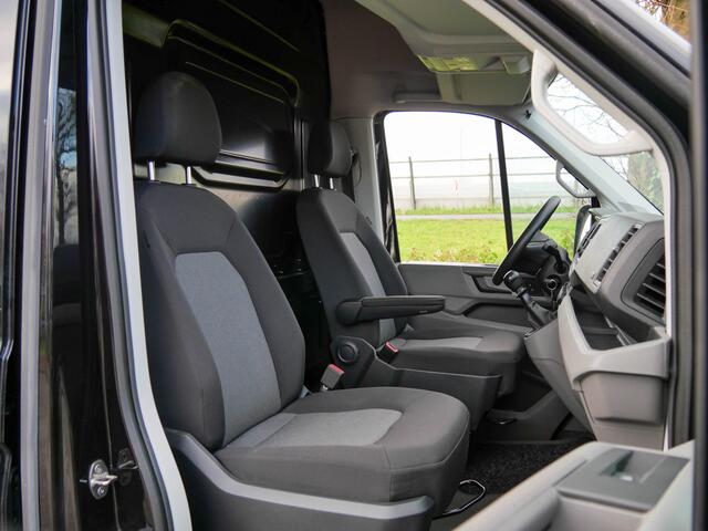 Volkswagen CRAFTER 35 2.0 TDI 141PK L3H3 | CAMERA | APPLE CARPLAY / ANDROID AUTO |