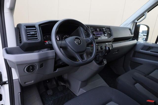 Volkswagen CRAFTER 30 2.0 TDI 140PK L3H3 Comfortline | 3-zits | Parkeersensoren voor/achter | Apple Carplay / Android Auto | Verwarmbare voorruit