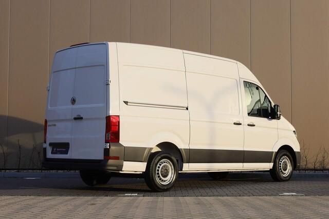Volkswagen CRAFTER 30 2.0 TDI 140PK L3H3 Comfortline | 3-zits | Parkeersensoren voor/achter | Apple Carplay / Android Auto | Verwarmbare voorruit